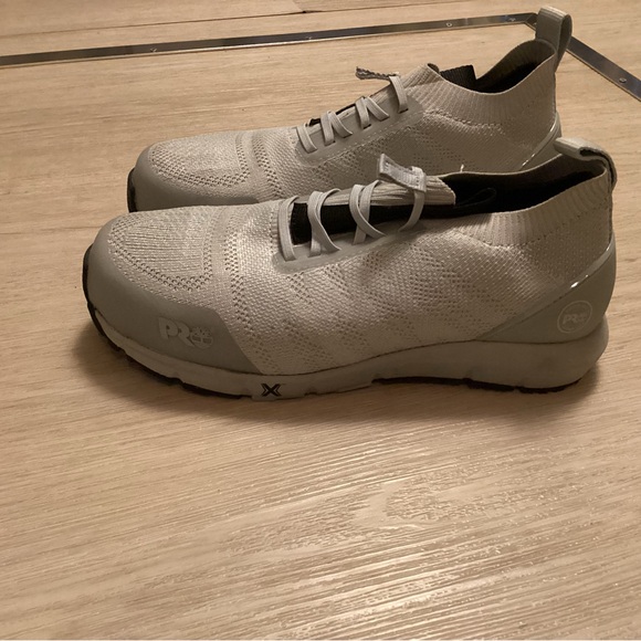Timberland pro flex steel toe  work shoes. Size is 6.5 woman’s. - Picture 2 of 5
